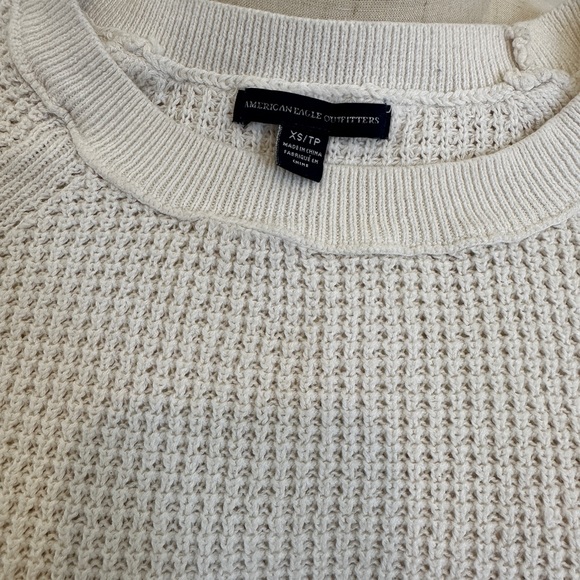 American Eagle Outfitters sweater! - Picture 7 of 8